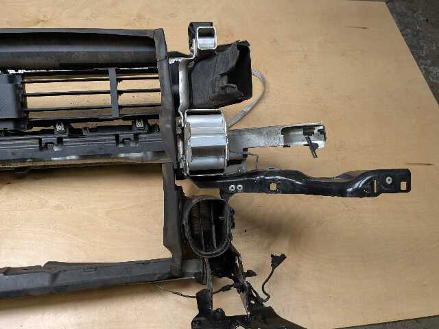 17-23 OEM BMW G30 530 540 M550 M SPORT Front Clip Radiator Support Reinforcement