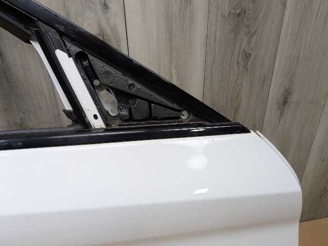 *OEM BMW F90 G30 530 540 M550 M5 Front Right Passenger Door Shell Panel White
