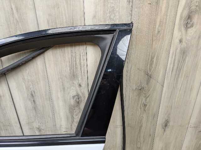 *17-23 OEM BMW F90 G30 530 540 M550 M5 Front Left Driver Door Shell Panel White