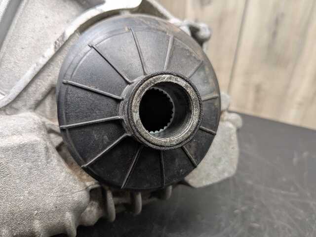 16-19 OEM BMW G12 G30 530 540 M550 740 750 AWD Transmission Transfer Case ATC13