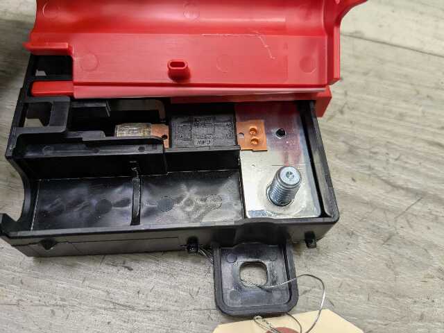 OEM BMW F22 F30 F32 F36 F80 F82 Positive Battery Distributor B+ Power Fuse Box
