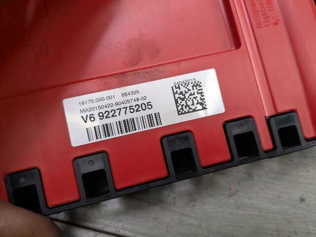 OEM BMW F22 F30 F32 F36 F80 F82 Positive Battery Distributor B+ Power Fuse Box