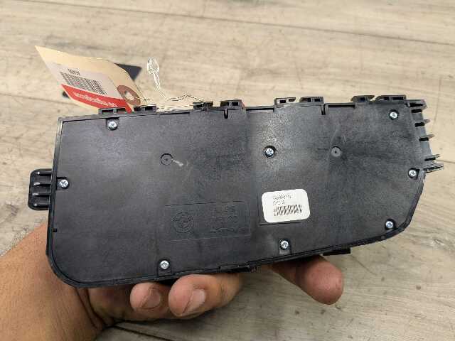 OEM BMW F22 F32 F33 F82 F83 G29 Front Right Passenger Seat Adjust Memory Switch