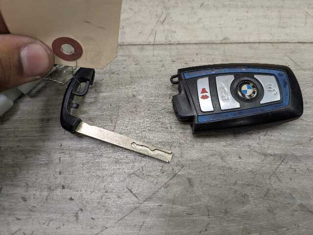 *OEM BMW F30 F32 F33 F36 F80 F82 F83 Body Control Junction Box Module FEM + Key