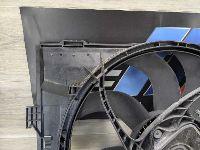 OEM BMW F22 F23 F30 F31 F32 F33 F36 N20 N26 N55 Radiator Cooling Fan Shroud 600W