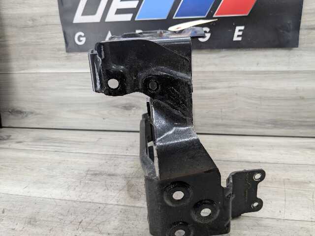 OEM BMW F90 F93 G12 G16 G30 M5 M8 Front Left Driver Radiator Support Bracket