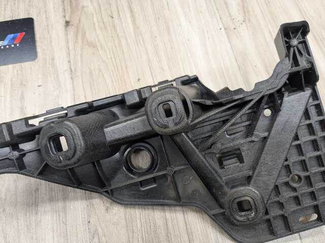 22-25 OEM BMW G42 230 Rear Right Passenger Side Bumper Supports Brackets PAIR