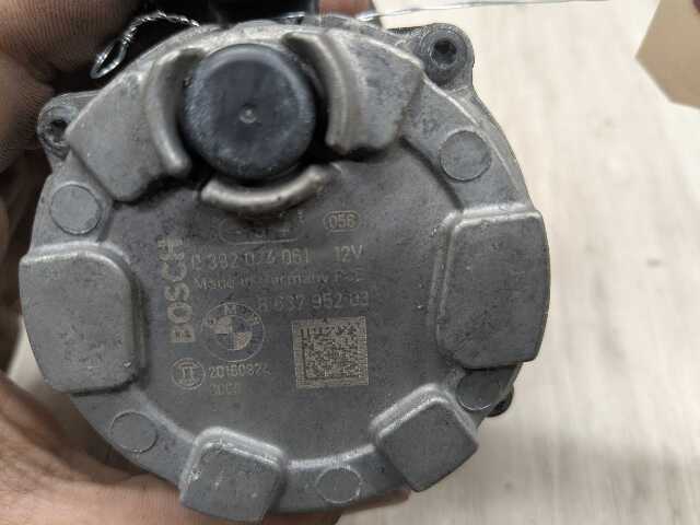 16-24 OEM BMW F90 G11 G12 G30 M5 Engine Electric Auxiliary Water Coolant Pump