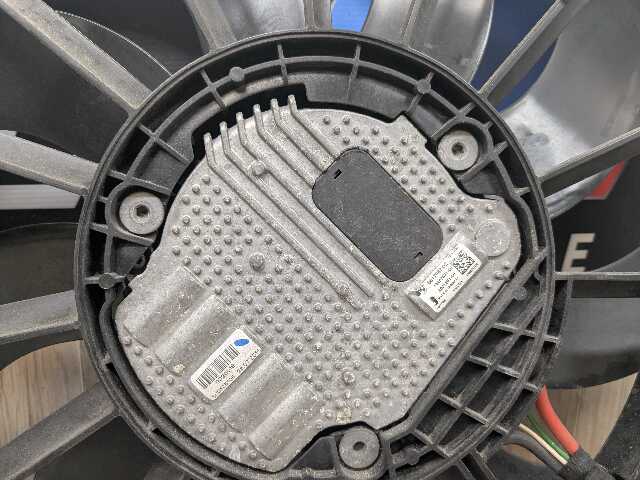 OEM BMW G12 740 750 G30 530 Engine Radiator Cooling Fan Shroud Motor 850W