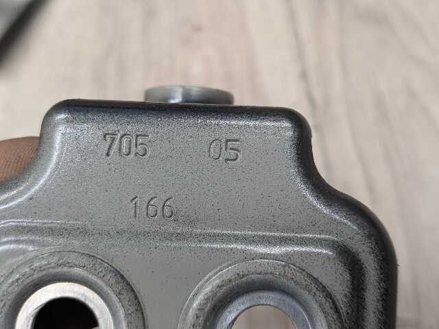 16-19 OEM BMW G11 G12 740 750 M760 Front Left Driver Fender Holder Bracket SET