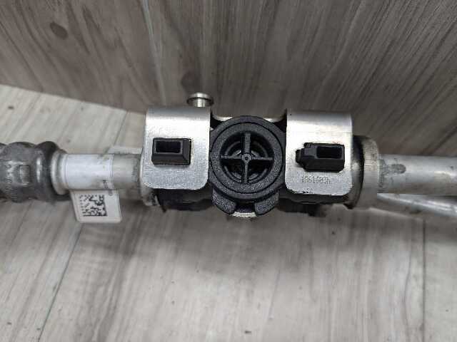 16-19 OEM BMW F90 M5 G12 750 G30 M550 Transmission Oil Cooler Line Inlet Outlet