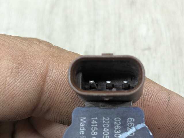 22-25 OEM BMW G42 230 M240 G87 M2 FRONT Bumper SIDE Parking PDC Sensor Purple