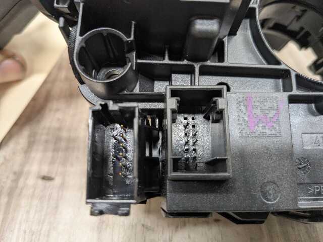 OEM BMW F90 G12 G20 G22 G26 G30 G80 G82 Clock Spring Steering Wheel Angle Sensor