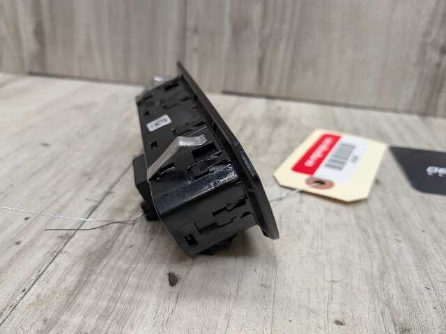 OEM BMW G20 G22 G23 G26 G42 G80 G82 M3 M4 Headlight Control Switch Light Module
