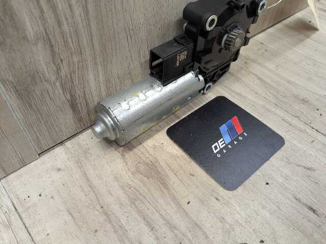 OEM BMW G20 G22 G26 G42 G80 G82 G87 M2 M3 M4 Sunroof Moonroof Motor Drive Unit