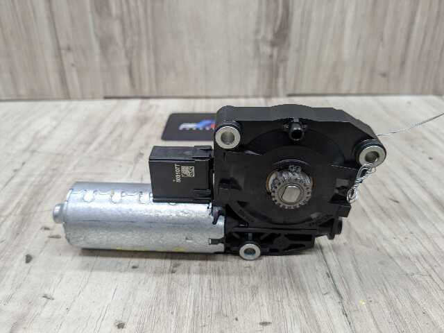 OEM BMW G20 G22 G26 G42 G80 G82 G87 M2 M3 M4 Sunroof Moonroof Motor Drive Unit