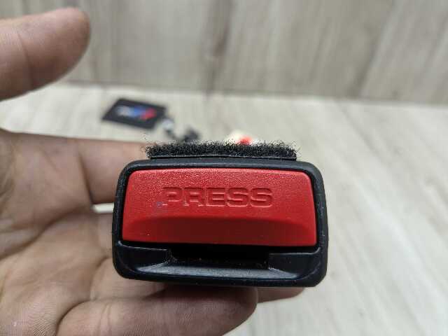 OEM BMW G22 G23 G42 G82 G83 G87 M2 M4 FRONT Left Right Seatbelt Seat Belt Buckle