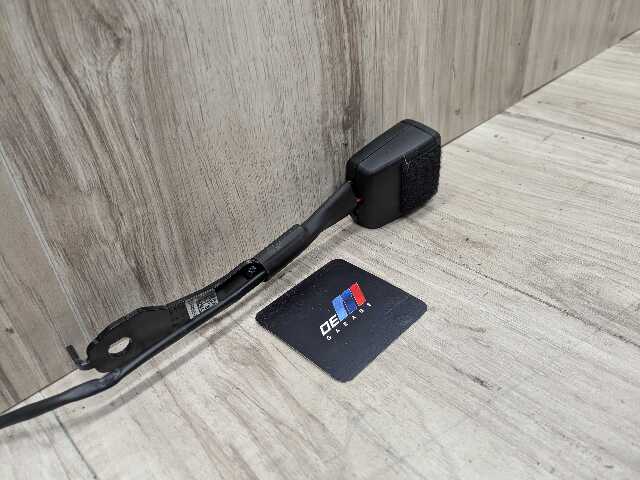 OEM BMW G22 G23 G42 G82 G83 G87 M2 M4 FRONT Left Right Seatbelt Seat Belt Buckle