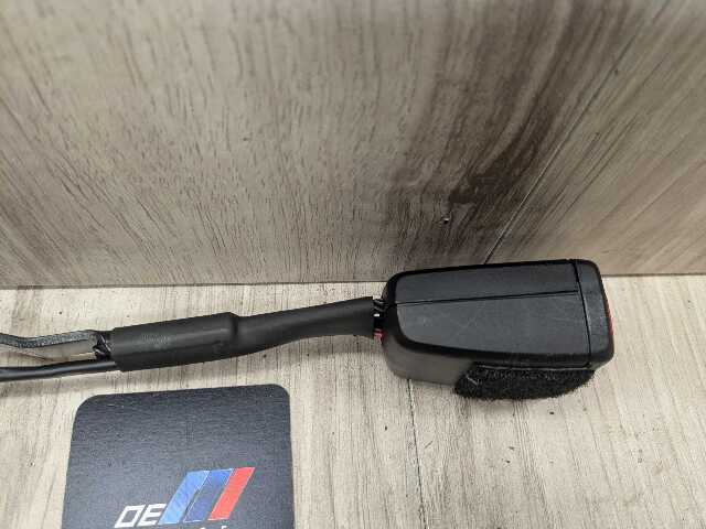 OEM BMW G22 G23 G42 G82 G83 G87 M2 M4 FRONT Left Right Seatbelt Seat Belt Buckle