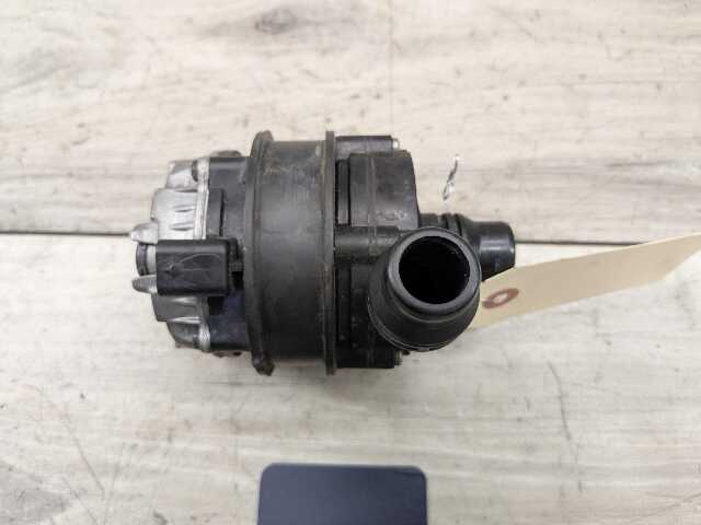 OEM BMW F22 F30 F32 F36 F80 M3 M4 Engine B46 S55 Auxiliary Electric Water Pump