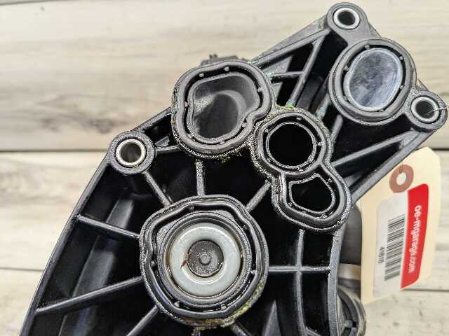 16-21 OEM F22 F23 F30 F32 F33 F36 G01 G12 G30 340 440 540 Oil Filter Housing B58