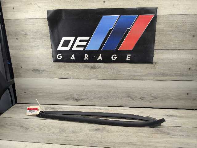 14-20 OEM BMW F32 F36 F82 M4 Front Left Right Windshield Side Drip Molding PAIR
