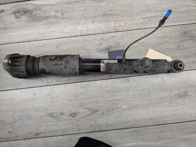 14-17 OEM BMW F32 428 430 435 440 REAR Left / Right VDC Strut Shock Absorber RWD