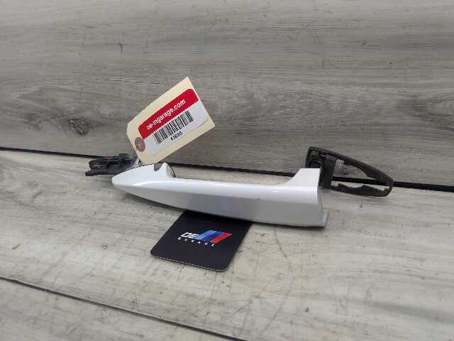 OEM BMW F15 F16 F39 F48 X1 X5 Right Passenger Door Handle COMFORT ACCESS White
