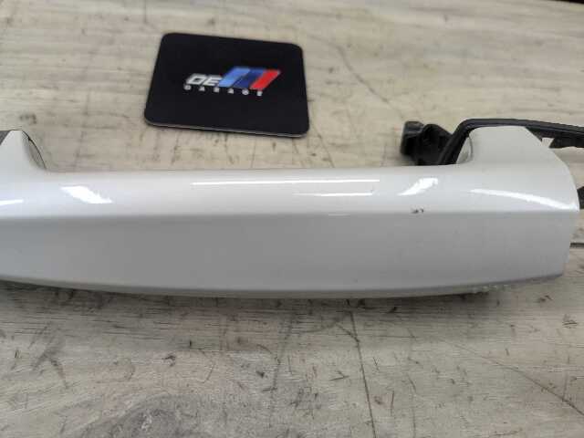 OEM BMW F15 F16 F39 F48 X1 X5 Right Passenger Door Handle COMFORT ACCESS White