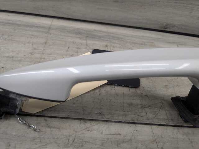 OEM BMW F15 F16 F39 F48 X1 X5 Right Passenger Door Handle COMFORT ACCESS White