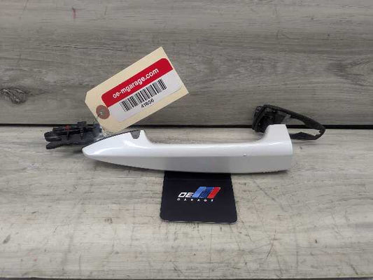 OEM BMW F15 F16 F39 F48 X1 X5 Right Passenger Door Handle COMFORT ACCESS White