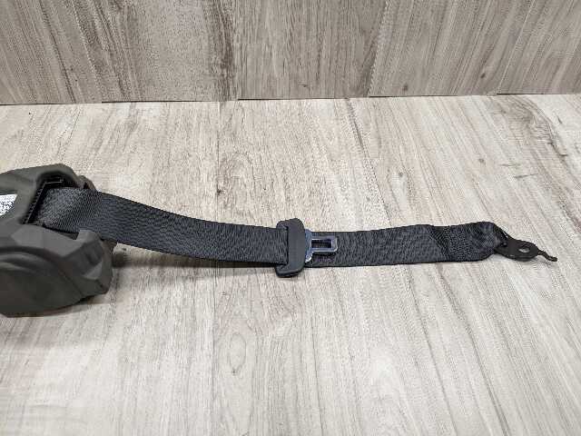 OEM BMW G42 G87 230 M240 M2 Rear Left Right Seat Belt Seatbelt Retractor Black