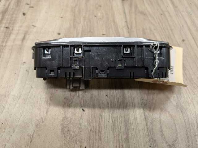 OEM BMW G20 G22 G23 G26 G42 G80 G82 AC Rear Heater Climate Control Switch Panel