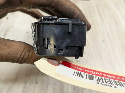 OEM BMW G20 G22 G23 G26 G42 G80 G82 AC Rear Heater Climate Control Switch Panel