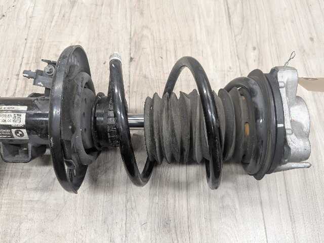 22-25 OEM BMW G42 M240 RWD FRONT Right Passenger Spring Strut Shock Absorber VDC
