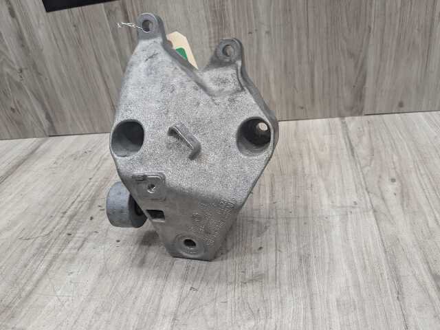 OEM BMW G20 G22 G23 G26 G42 RWD Left Driver Engine Mount Support Bracket B58