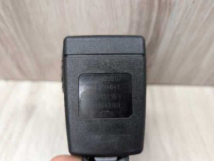 OEM BMW F90 G11 G12 G30 530 540 M550 750 M5 Front Left or Right Seatbelt Buckle