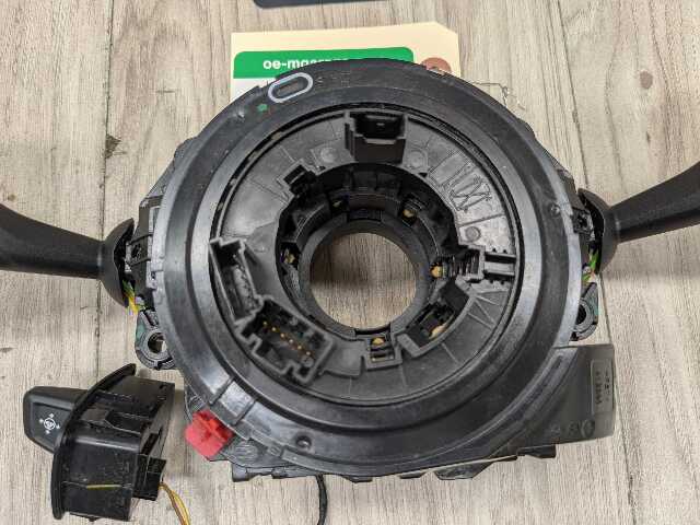 16-19 OEM BMW G11 G12 740 750 M760 Steering Switch Control Sensor Clock Spring
