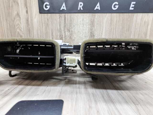 16-22 OEM BMW G11 G12 740 750 M760 Dash Center AC Air Vent Grille