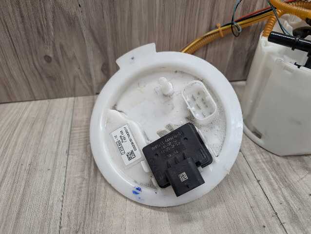 OEM BMW G20 G22 G23 G26 G42 330 M340 430 M440 Gas Tank Mounted Sending Fuel Pump