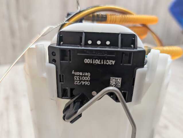OEM BMW G20 G22 G23 G26 G42 330 M340 430 M440 Gas Tank Mounted Sending Fuel Pump