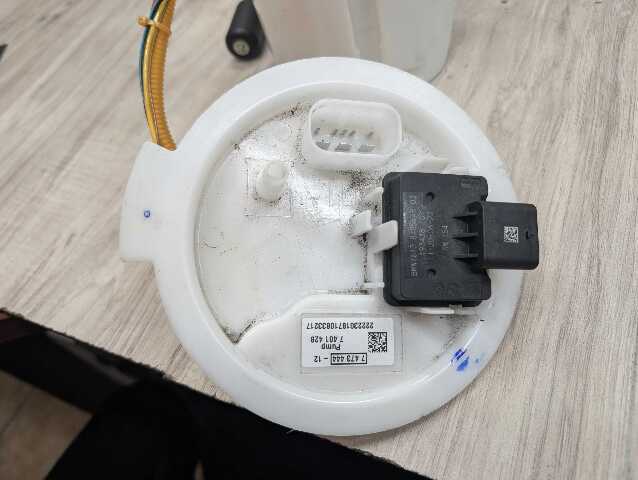 OEM BMW G20 G22 G23 G26 G42 330 M340 430 M440 Gas Tank Mounted Sending Fuel Pump