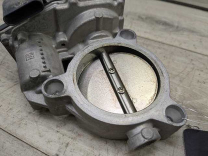 OEM BMW F39 F44 F48 F90 G05 G12 750 G30 M550 M8 Engine B46 N63 S63 Throttle Body