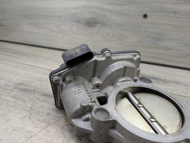 OEM BMW F39 F44 F48 F90 M5 G05 M50 G30 M550 G12 750 G16 850 Engine Throttle Body