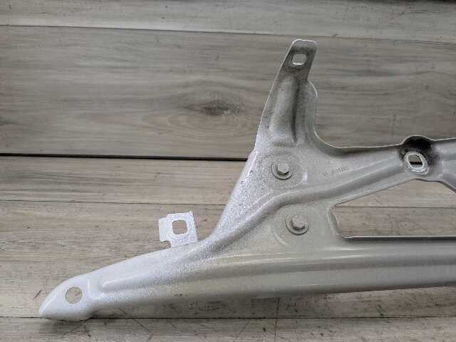 16-22 OEM BMW F48 X1 28i 28iX Front Right Passenger Fender Holder Bracket