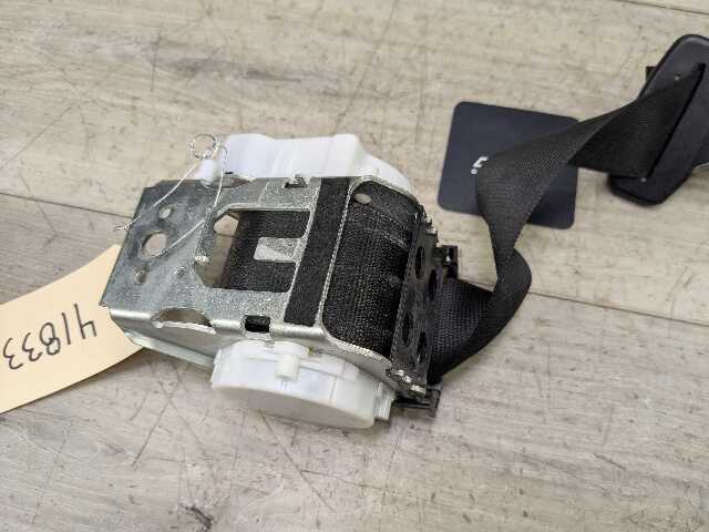 16-22 OEM BMW F48 X1 Rear Left Driver Side Seatbelt Seat Belt Retractor Black