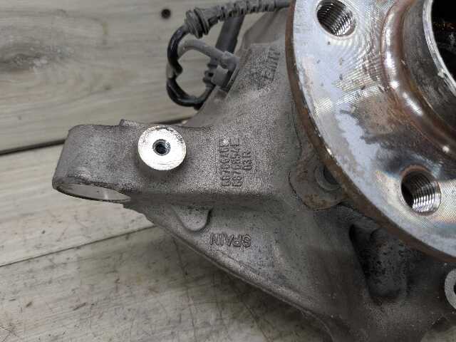16-24 OEM BMW F39 F44 F48 X1 X2 Front Right Passenger Knuckle Wheel Hub Bearing