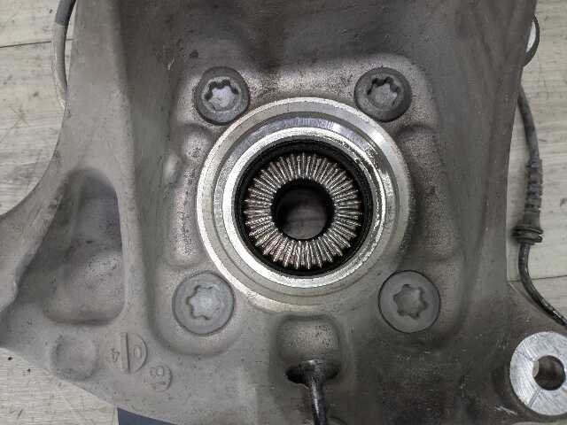 16-24 OEM BMW F39 F44 F48 X1 X2 Front Left Driver Side Knuckle Wheel Hub Bearing