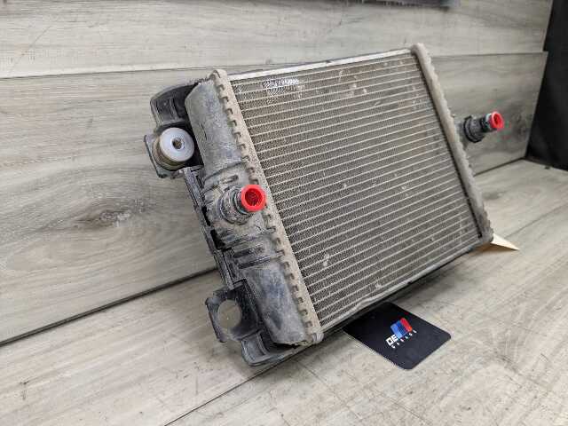 16-20 OEM BMW F22 F30 F32 F36 F87 340 430 440 B46 B58 Auxiliary Cooling Radiator
