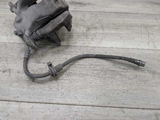 OEM BMW F39 F44 F48 X1 X2 28 228 B46 FRONT Right Passenger Side Brake Caliper